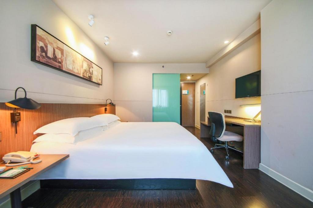 Jinjiang Inn Select Wuhan Xinhua Road Xiehe Hospital Екстериор снимка