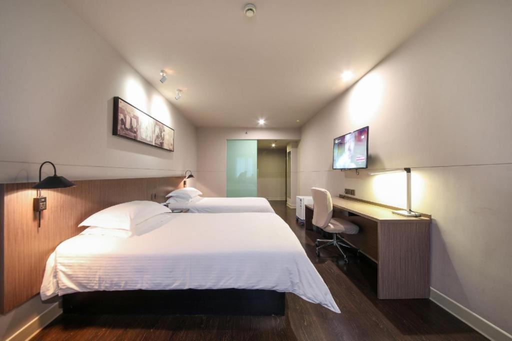 Jinjiang Inn Select Wuhan Xinhua Road Xiehe Hospital Екстериор снимка
