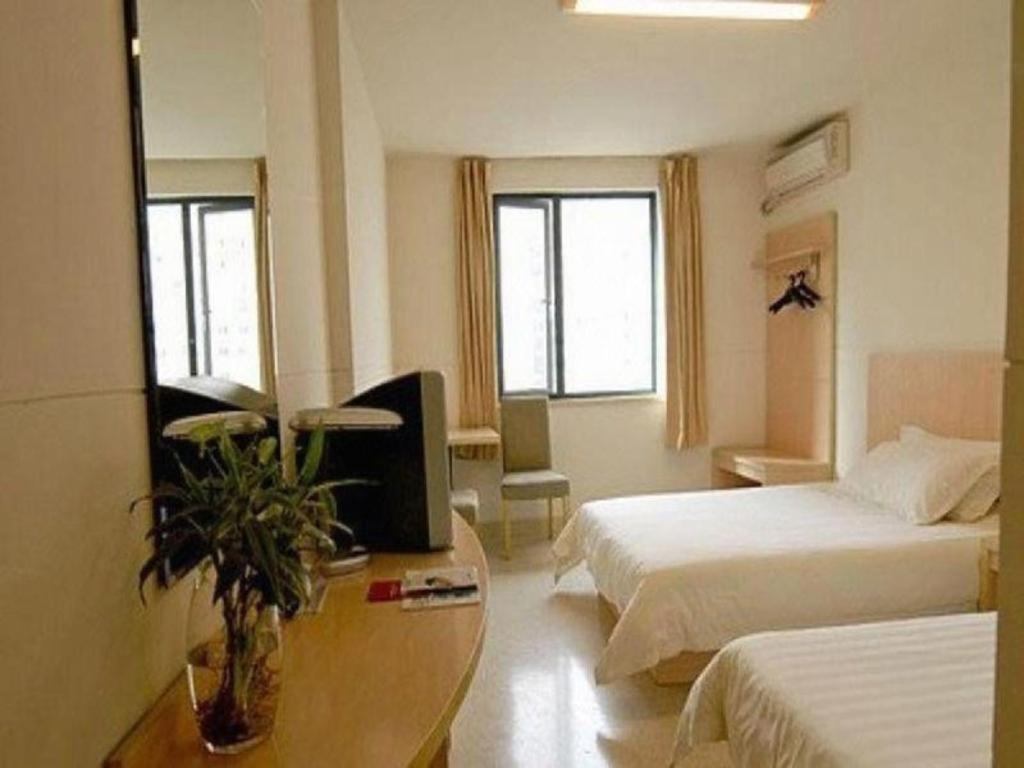 Jinjiang Inn Select Wuhan Xinhua Road Xiehe Hospital Екстериор снимка
