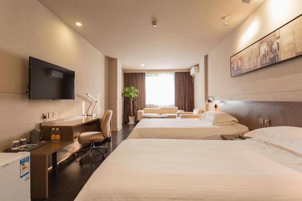 Jinjiang Inn Select Wuhan Xinhua Road Xiehe Hospital Екстериор снимка